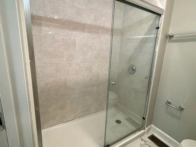 151 Dewey St #1R — Photo 8