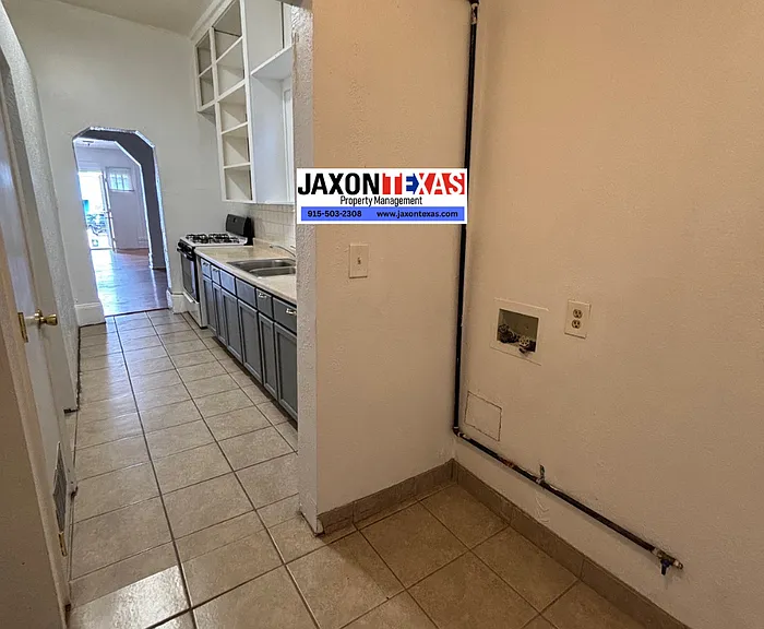 813 N Virginia St #1 — Photo 6