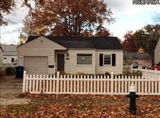 27850 Rexford Rd, Bay Village, OH 44140