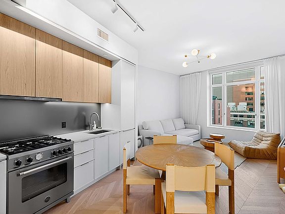 5th image of 29-18 41st Ave Unit 10A