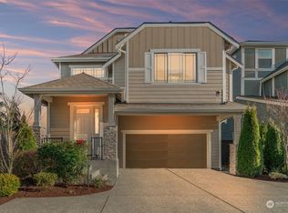 711 205th Pl SW, Lynnwood, WA 98036