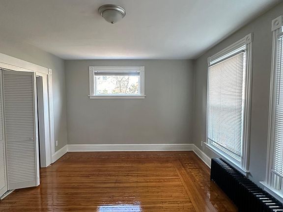2nd image of 172 Fountain St #1A
