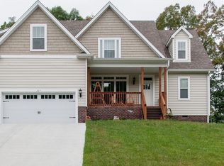 227 Stephen St, Dickson, TN 37055