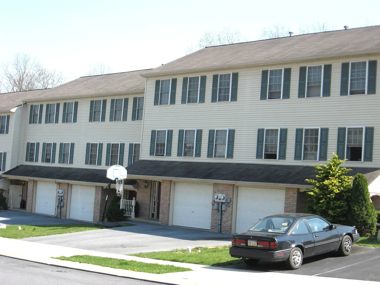 23 Tupelo St photo 1