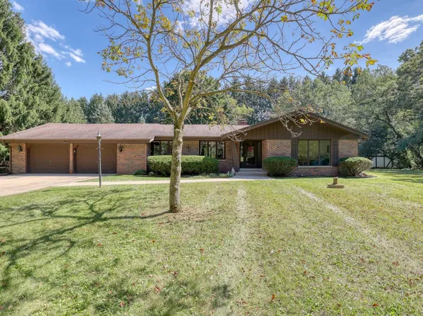 S48W33471 Onisch DRIVE, Dousman, WI 53118