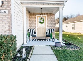 3210 Parkview Dr, Columbus, IN 47201