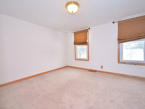 4th image of 4650 N 105th St