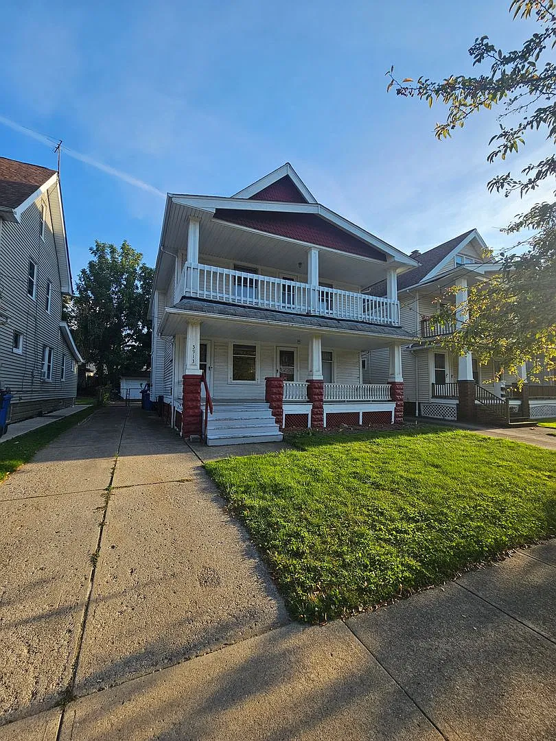 3913 Henritze Ave — Photo 2