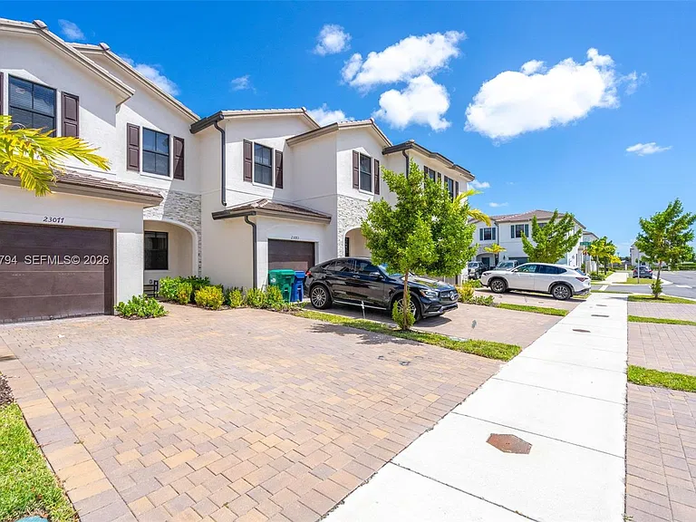 23077 SW 129th Pl — Photo 36