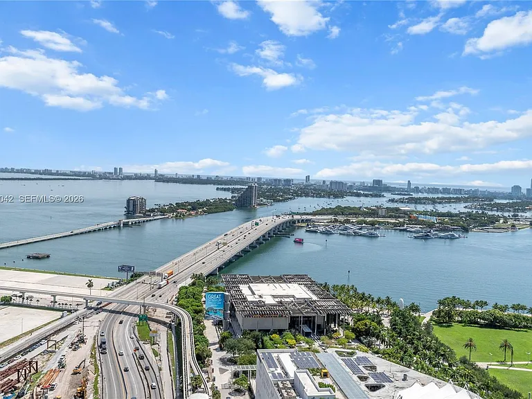 1100 Biscayne Blvd #3404 — Photo 2