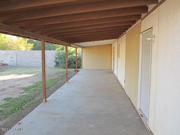 4th image of 4712 W Earll Dr