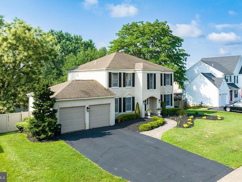 1st image of 296 Hidden Spring Ln