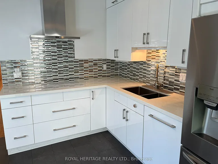 16 William Poole Way #16 — Photo 11