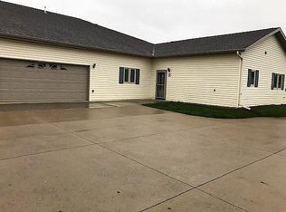 3118 Nebraska Dr UNIT 2, Bismarck, ND 58503