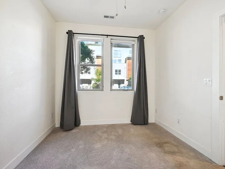 1056 Navajo St — Photo 22