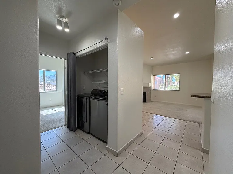 900 Heavenly Hills Ct #204 — Photo 30