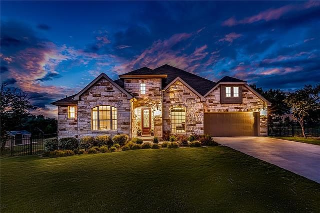 1st image of 4401 Topacio Dr