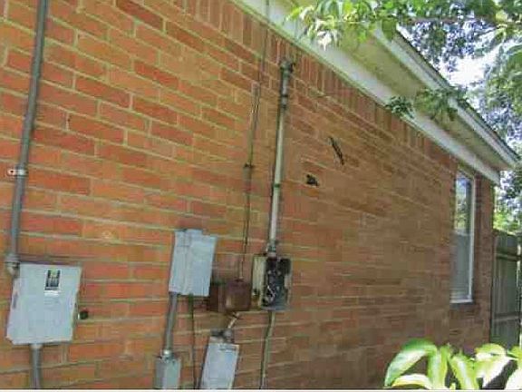 5th image of 224 Lakewood St