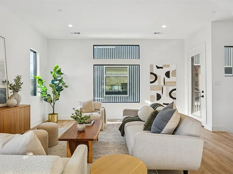 2151 Mail Ave #103 — Photo 6