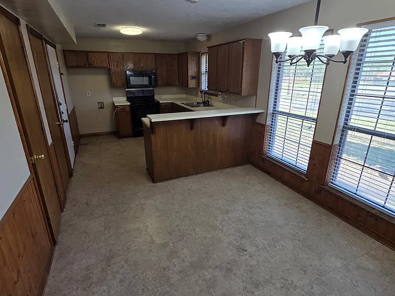 1500 N Grant Dr #A — Photo 14