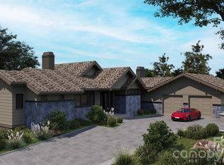 160 Chattooga Run, Hendersonville, NC 28739