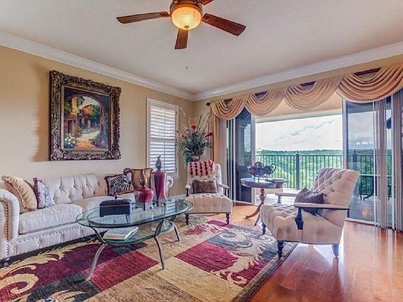 5th image of 909 Lotus Vista Dr APT 302