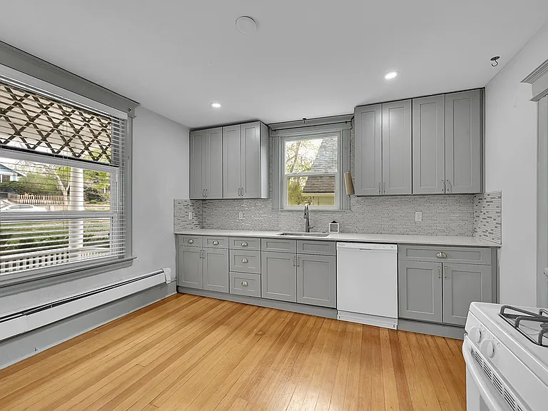 817 E Kiowa St #1 — Photo 3