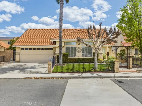 1250 Granite Dr, Hemet, CA 92543