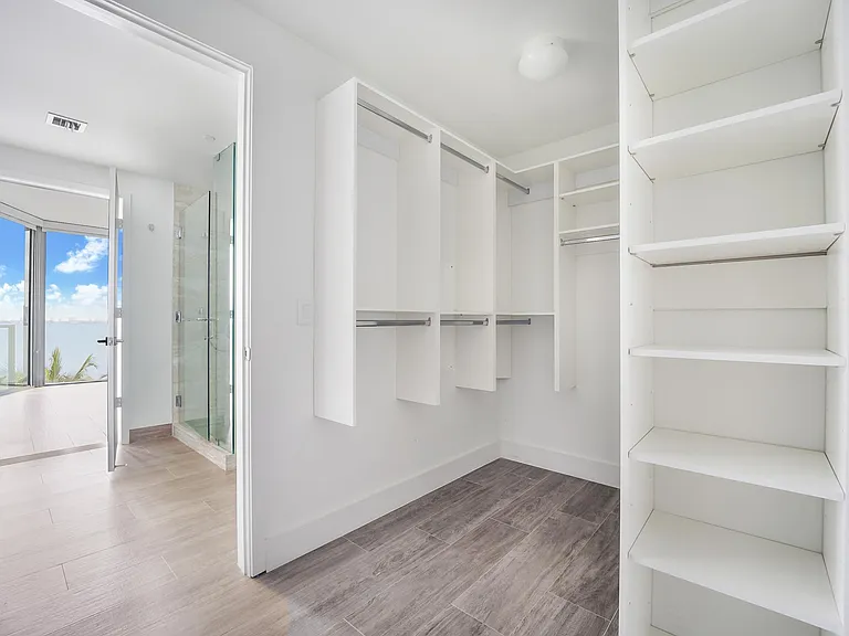 2900 NE 7th Ave #304 — Photo 9