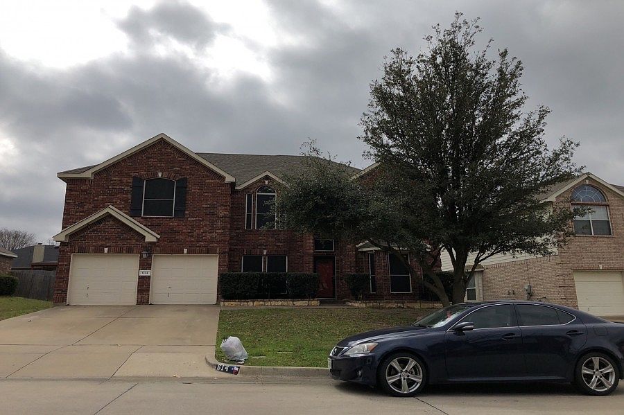 1st image of 614 Dover Heights Trl