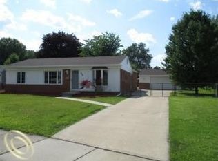 10090 Fairview St, Taylor, MI 48180