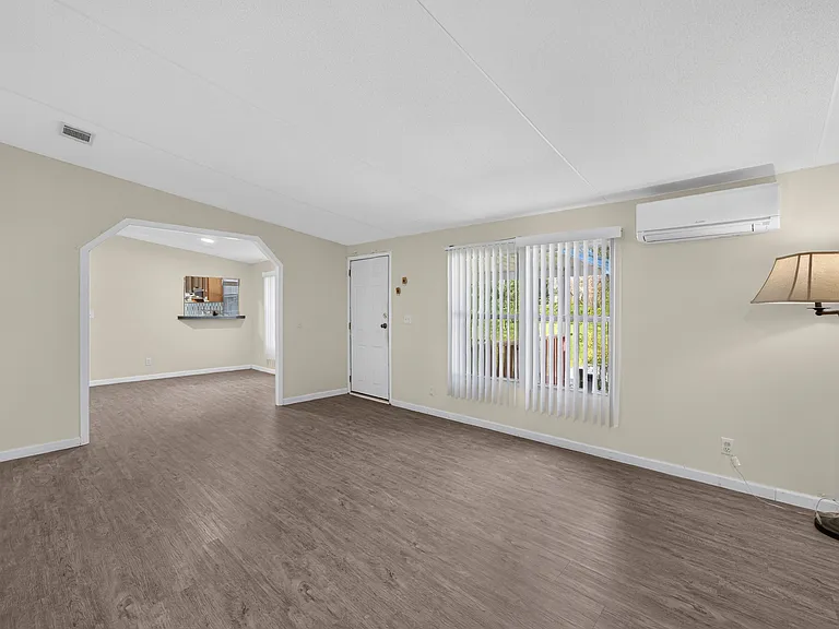322 Cedar Creek Rd — Photo 5