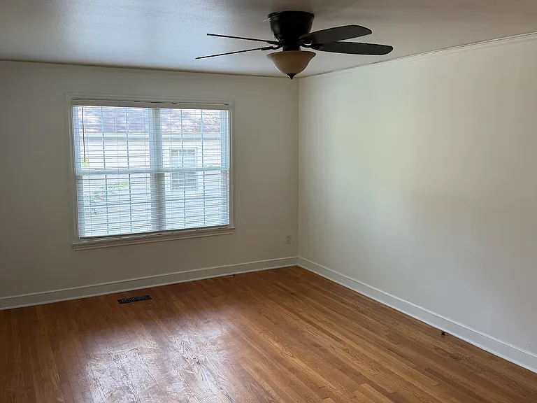 312 E C Ave — Photo 14