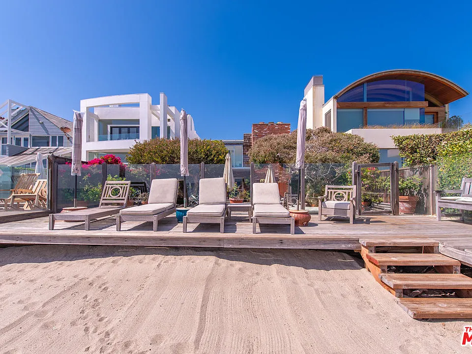 23752 Malibu Rd