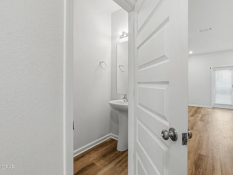 1749 Jakes Dr — Photo 18