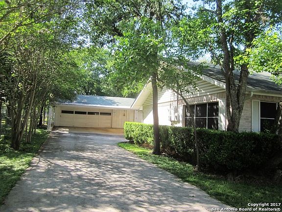 4th image of 1867 Green Hill Dr