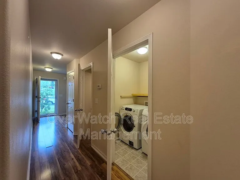 9178 Eagle River Ln — Photo 2