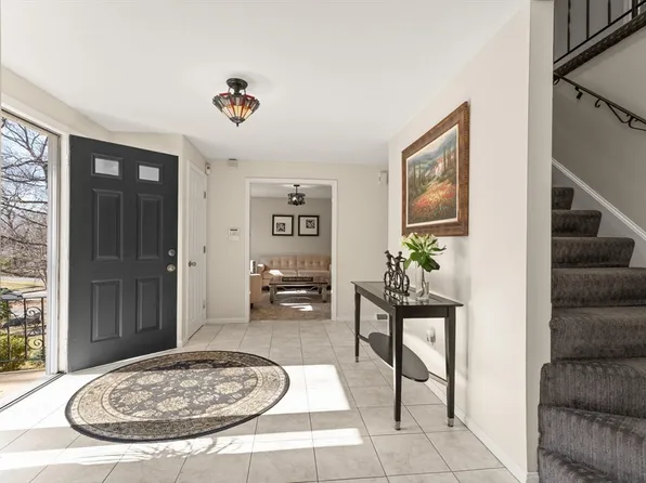 41 Azalea Rd, Sharon, MA 02067
