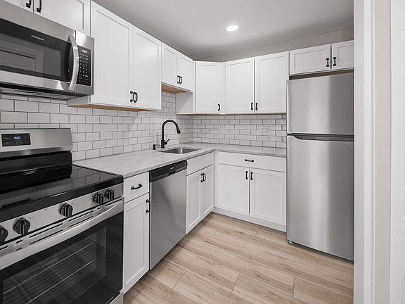 2nd image of 25 Farmgate Road #24