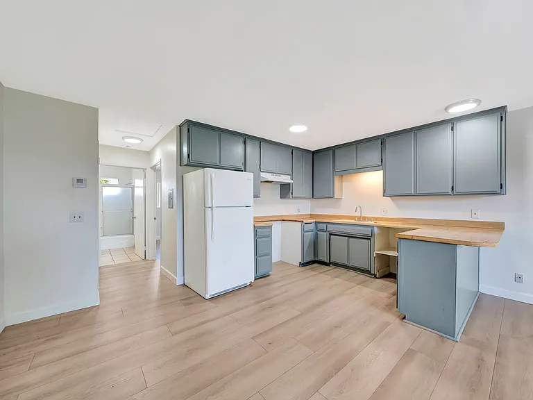 6003 Craner Ave #4 — Photo 12
