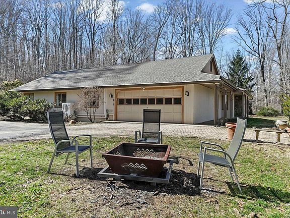 2nd image of 310 Woodview Rd