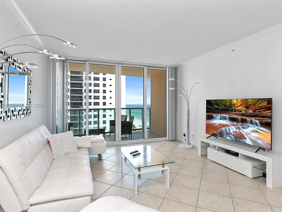 2501 S Ocean Dr #1008