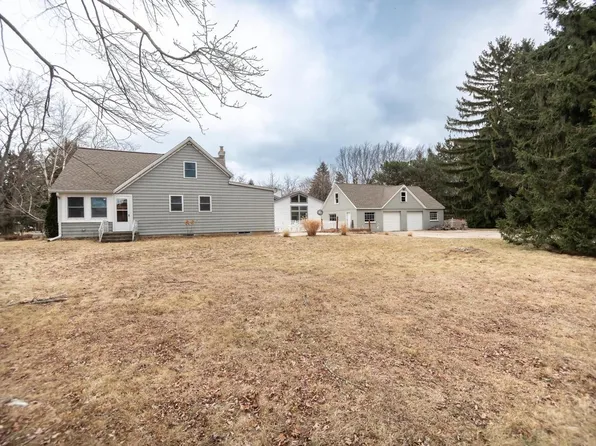 5139 Hunt Club ROAD, Wind Point, WI 53402
