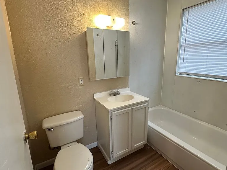 3105 S Harrison St — Photo 13