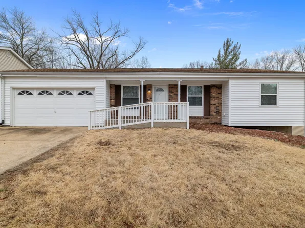 6646 Foothills Ct, Florissant, MO 63033