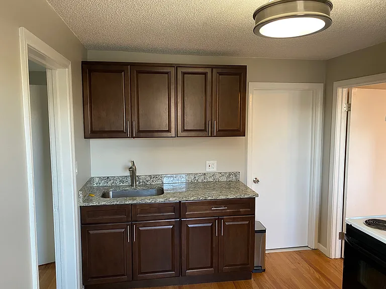 1 Divinity St #3E — Photo 8