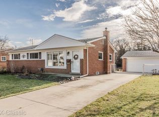 42125 Brentwood Dr, Plymouth, MI 48170