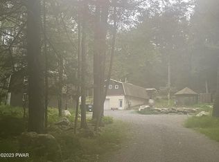 287 Towpath Rd, Hawley, PA 18428