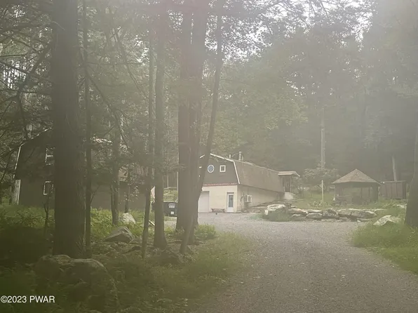 287 Towpath Rd, Hawley, PA 18428