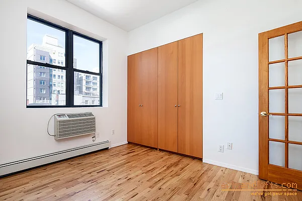 Sold by aptsandlofts.com | media 3
